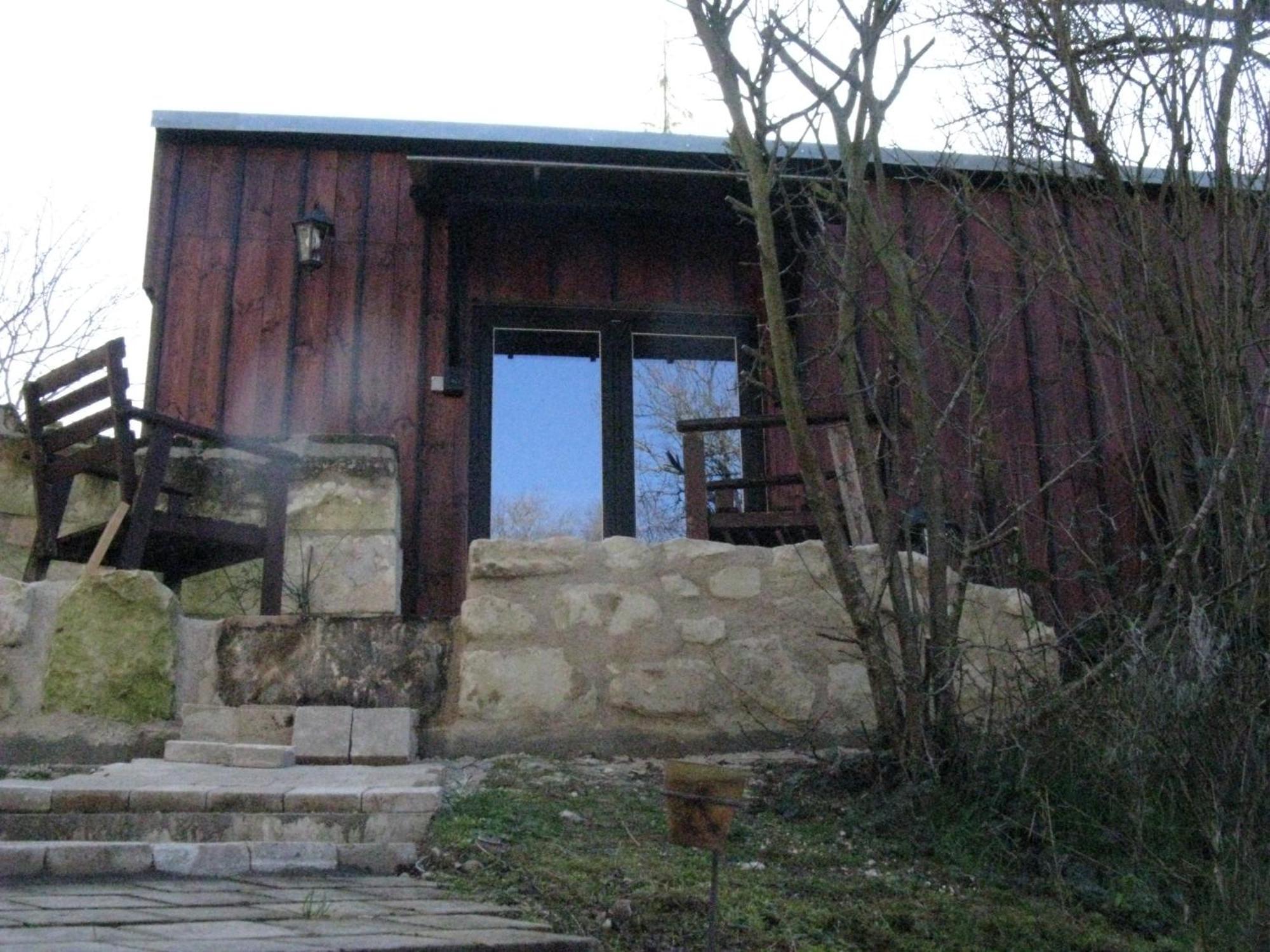 Les Troglos De Beaulieu Loches Exterior photo